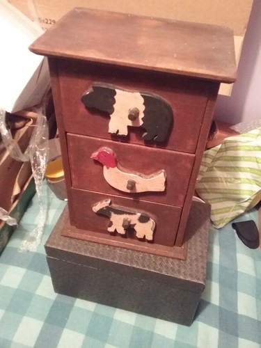 Wooden small chest decorated - wooden,,